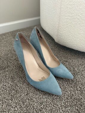 Clavin Klein Heels